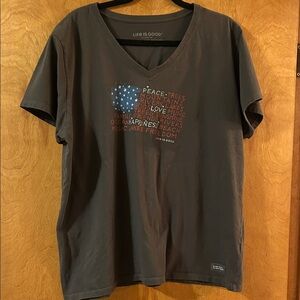 Life is Good Women’s XXL Crusher Tee V-Neck T-Shirt with Flag Text Graphic